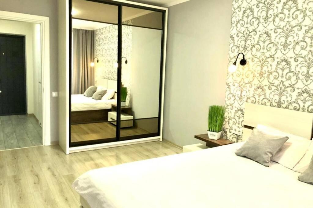 Новобудова Місто Трав, Р-Н Вікторії Гарденс Appartement Lviv Buitenkant foto