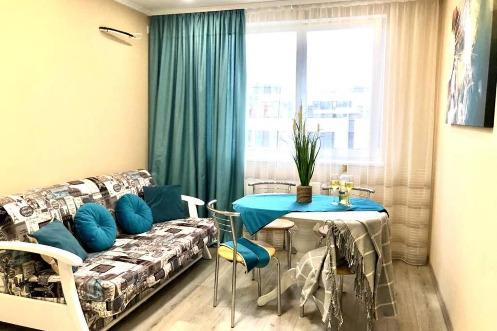 Новобудова Місто Трав, Р-Н Вікторії Гарденс Appartement Lviv Buitenkant foto